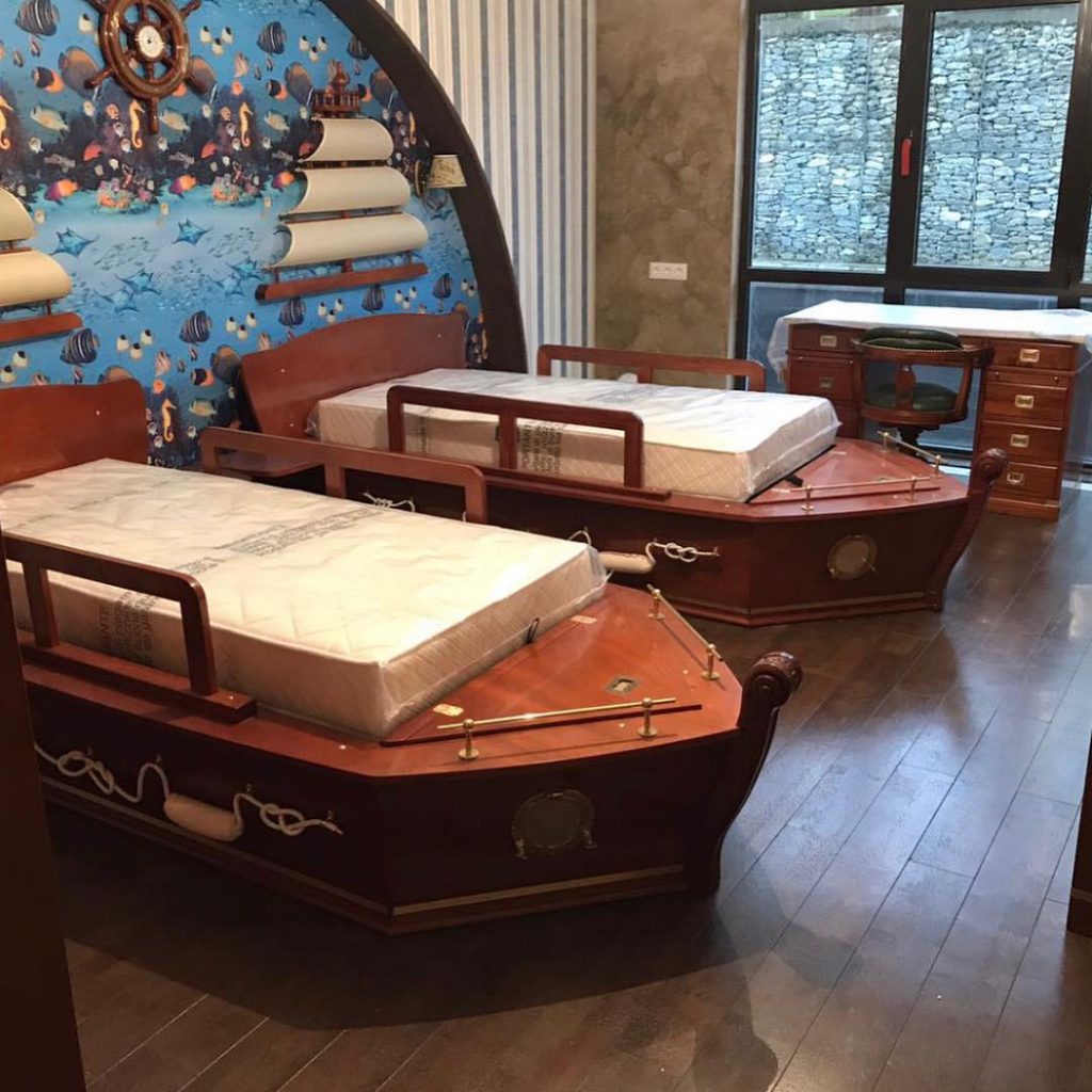 boat-bed for brothers